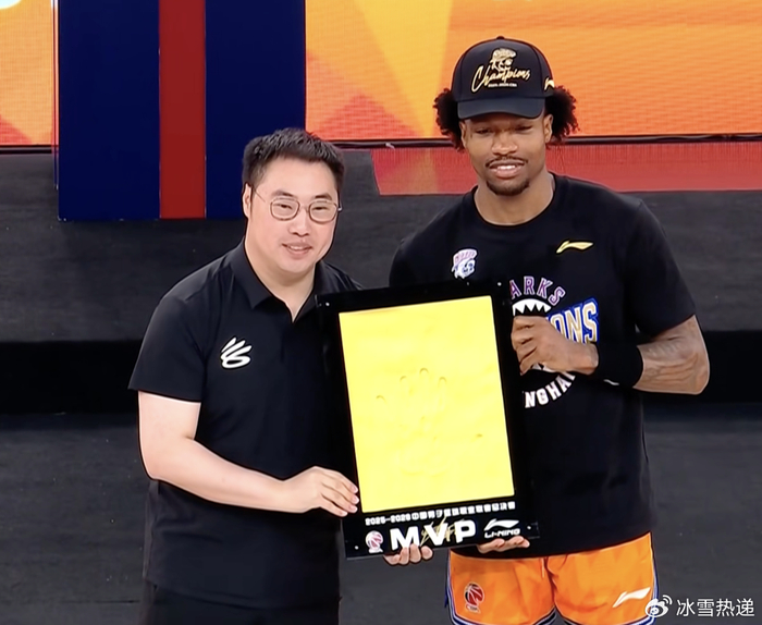 188金宝博体育-比肩姚明！古德温当选FMVP：成上海队史第2人 外援历史第9人|总决赛|CBA|古德温-马利费|哈桑-怀特塞德|上海男篮_新浪体育_新浪新闻